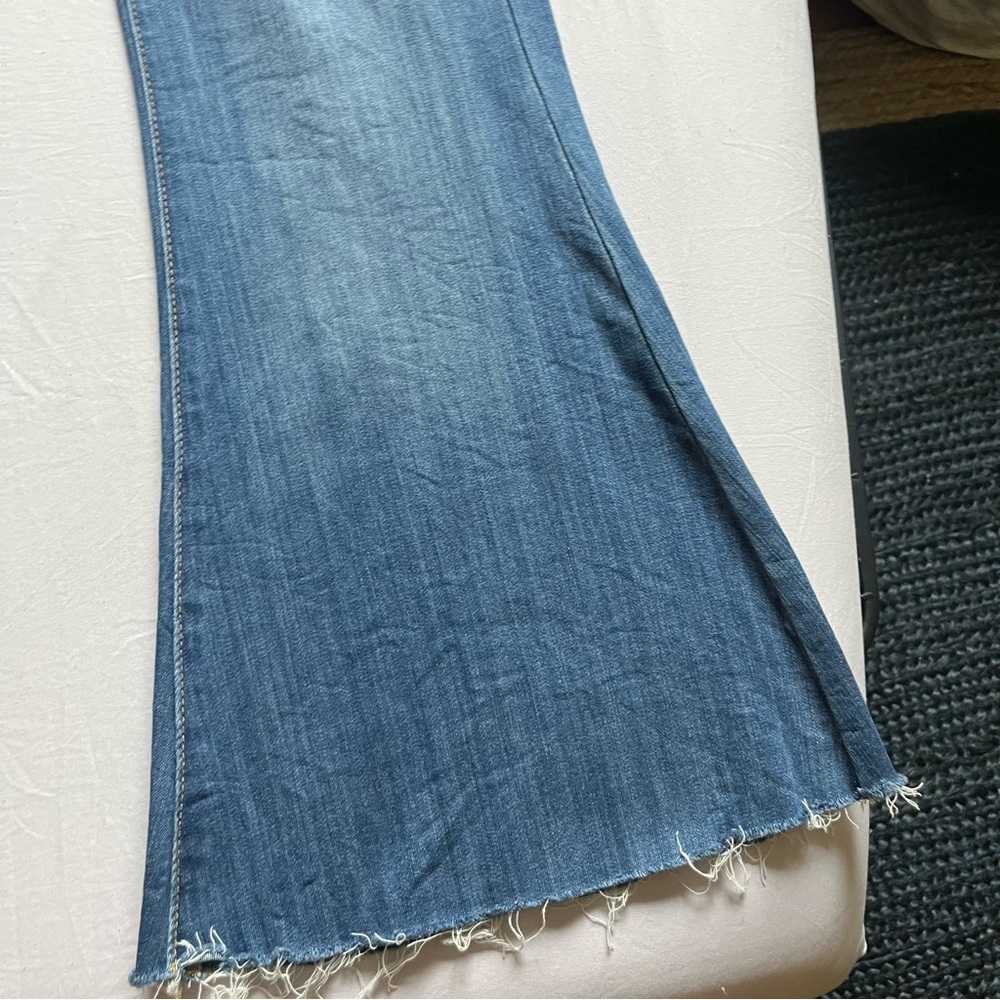 JUDY BLUE medium blue wash denim cotton blend stretch raw fray hem flare jeans‎ - Picture 2 of 6